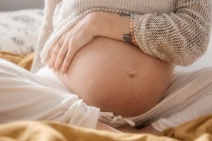 Maternity and Newborn photographer & videographer in Edinburgh, Glasgow and Fife
