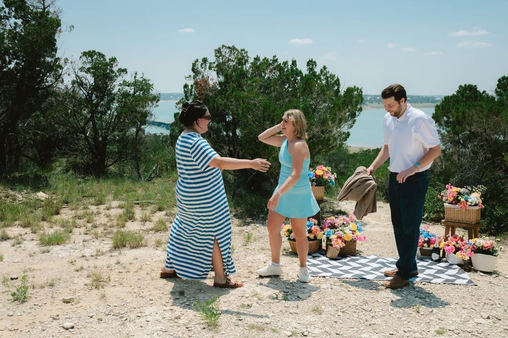 Surprise proposal and engagement photography in Canyon Lake, Texas