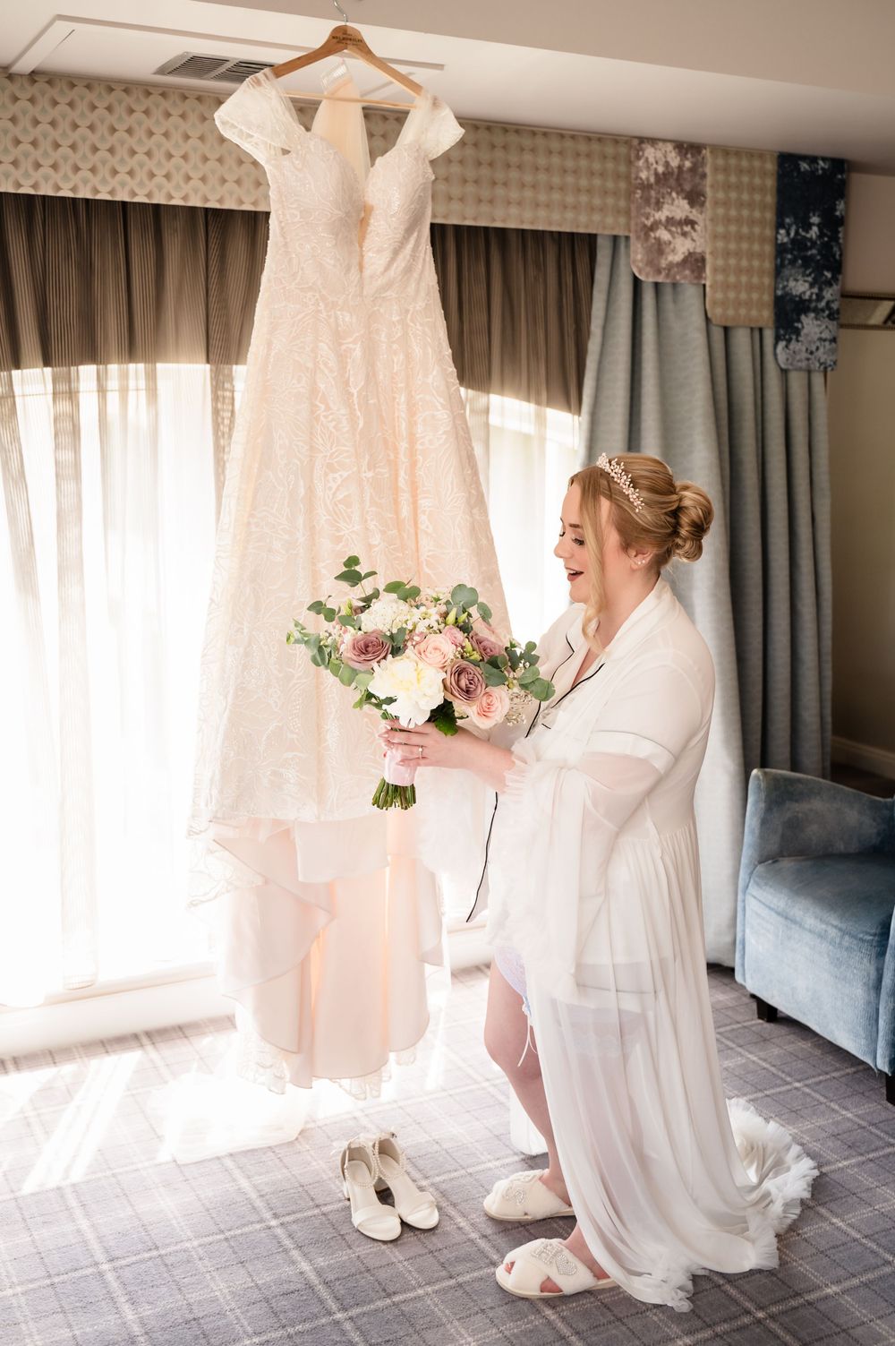 Sheffield wedding photographer. Peak Edge Hotel. Natural moments.