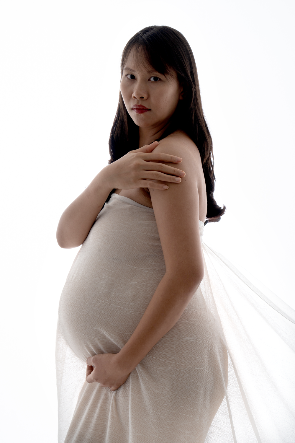 Experience the most elegant maternity photoshoot in Dubai with MohaStudio.
the best maternity photography experiences in Dubai and the UAE