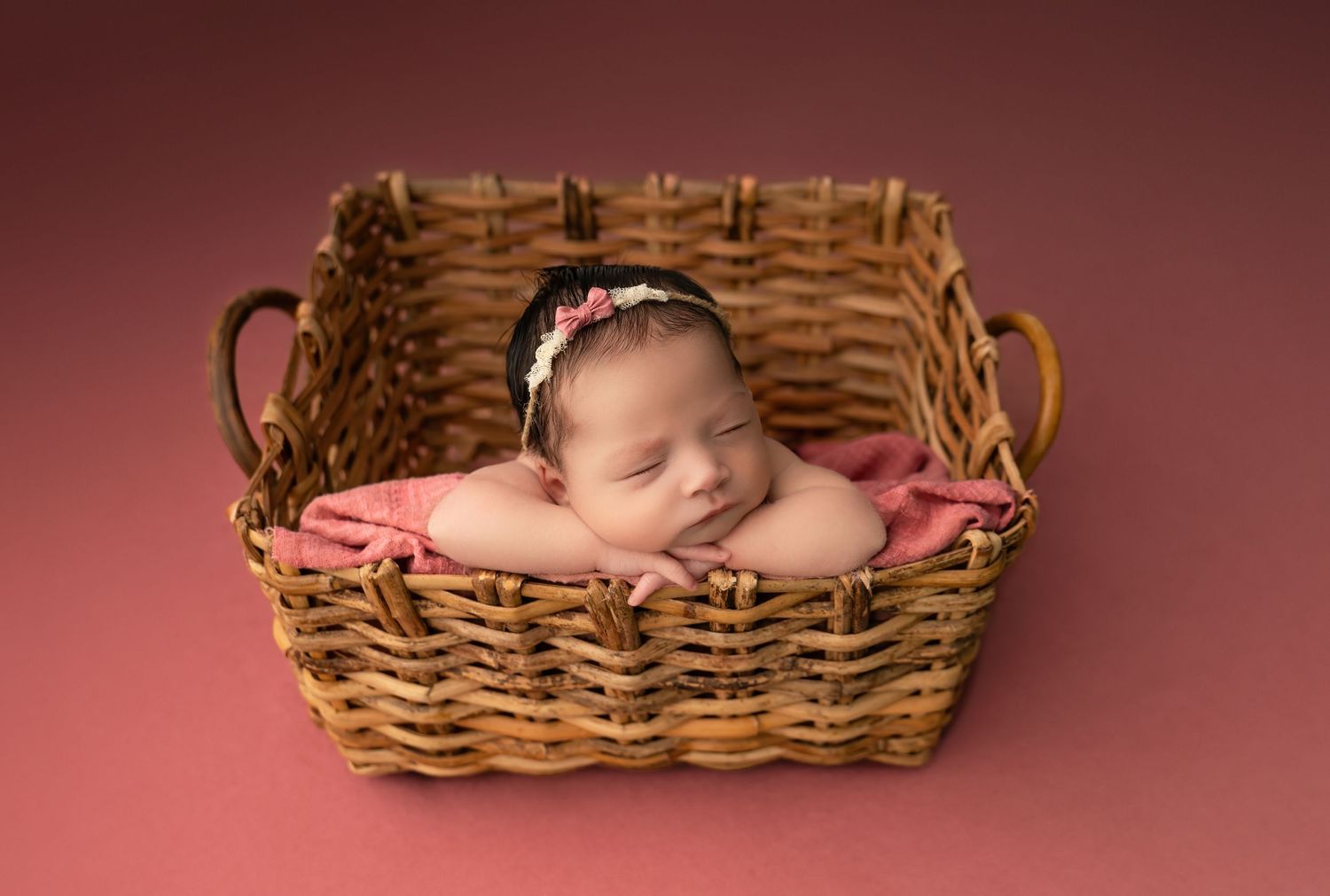 Newborn Photographer
Newborn Photography KY
Kentucky Newborn Photographer
Richmond Kentucky Newborn Photo
Berea kentucky
Lexington KY