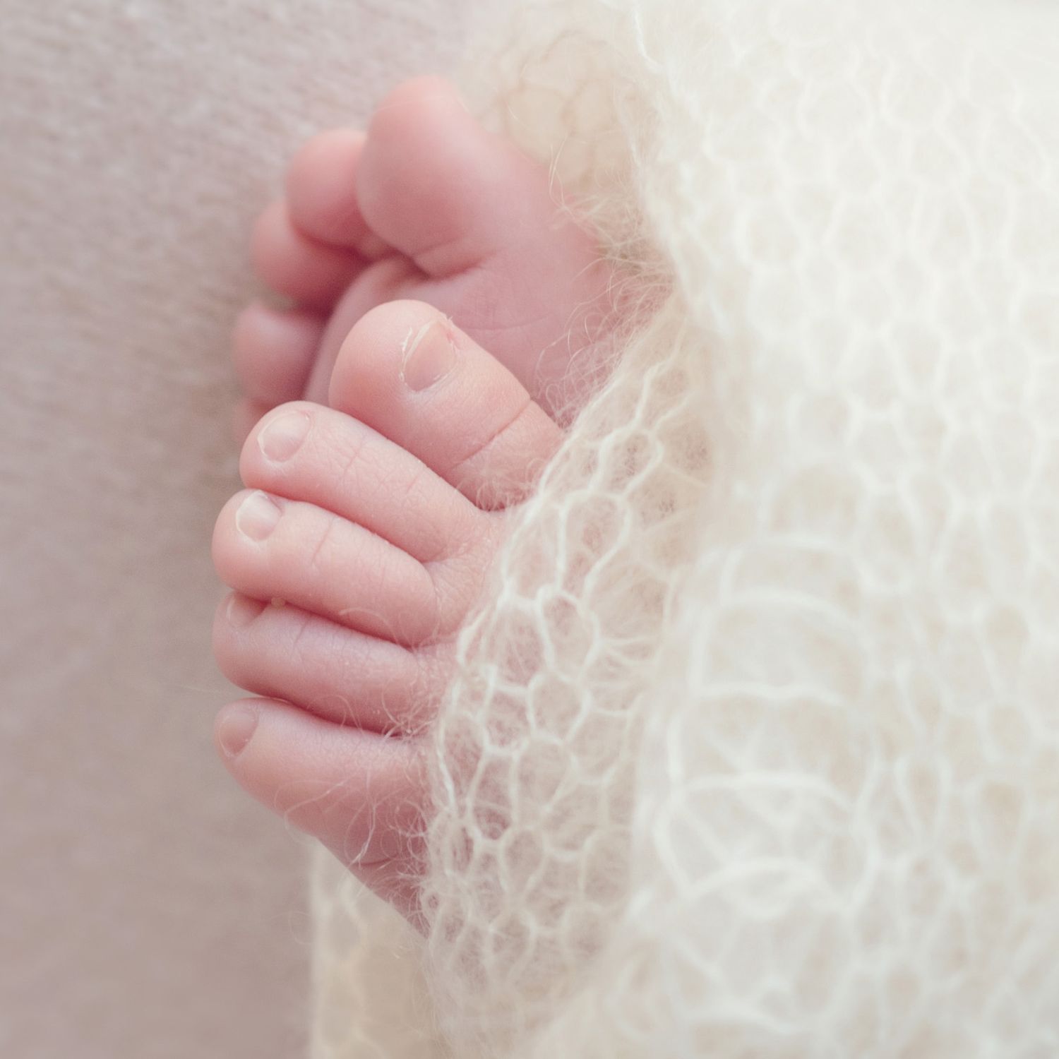 Sesión Fotográfica Bebés, Niños, Familia, Embarazo. Momentos espontáneos, luz natural. Estudio en Reñaca. Recién Nacido Santiago, Viña