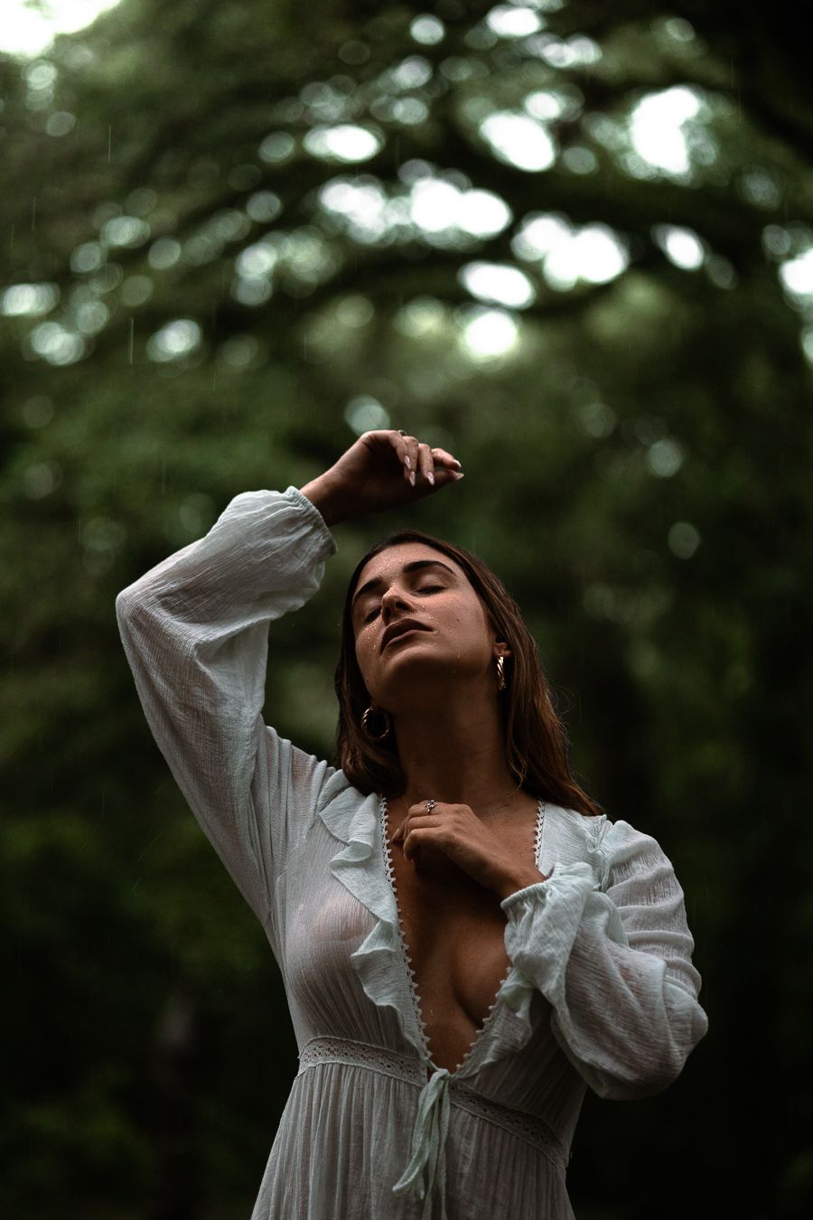 Editorial fashion shoot in South Florida park, Gucci-inspired lace dress. Pinterest-worthy cinematic portrait by MannyPortraits.