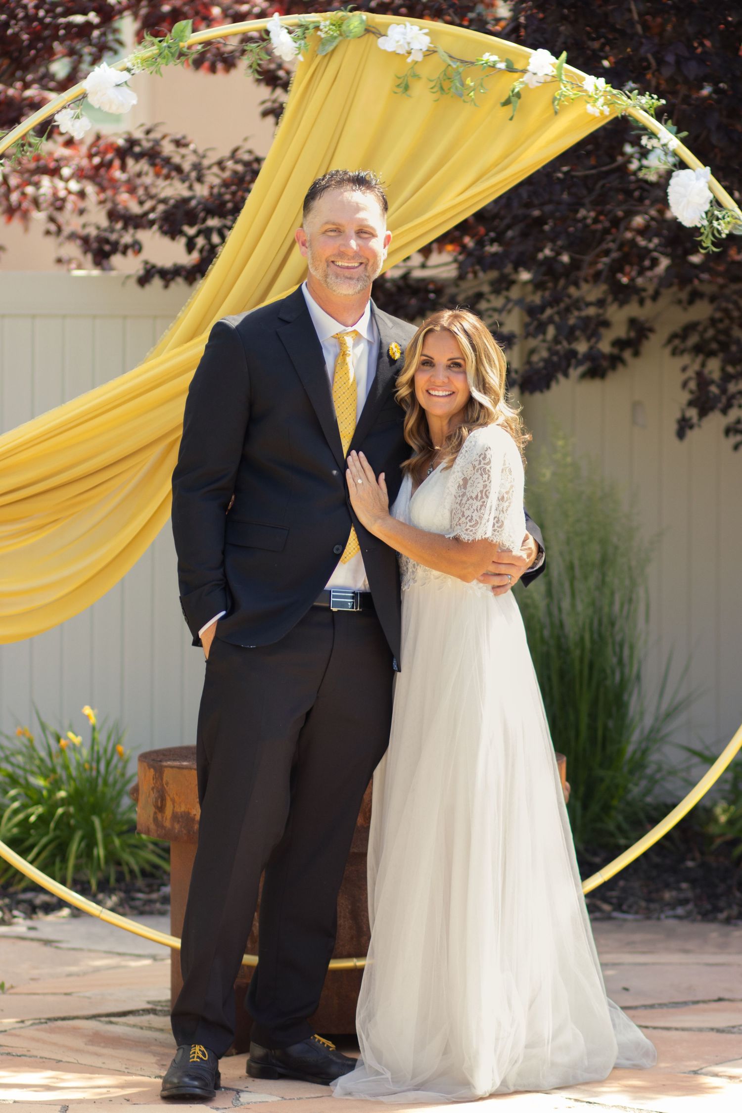 Microwedding in west haven, couple in front of alter