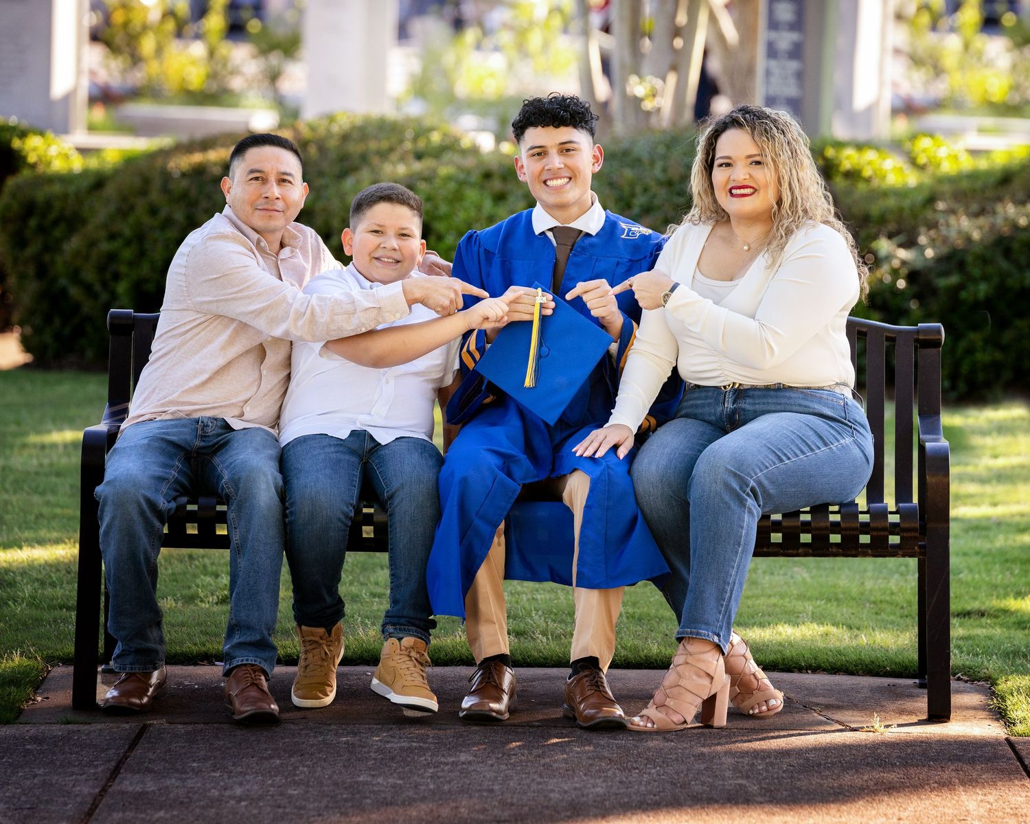 graduado, graduacion, egreso, college, universidad, fin de ciclo, grad, grads, high school, secundaria, preparatoria, graduating, graduate