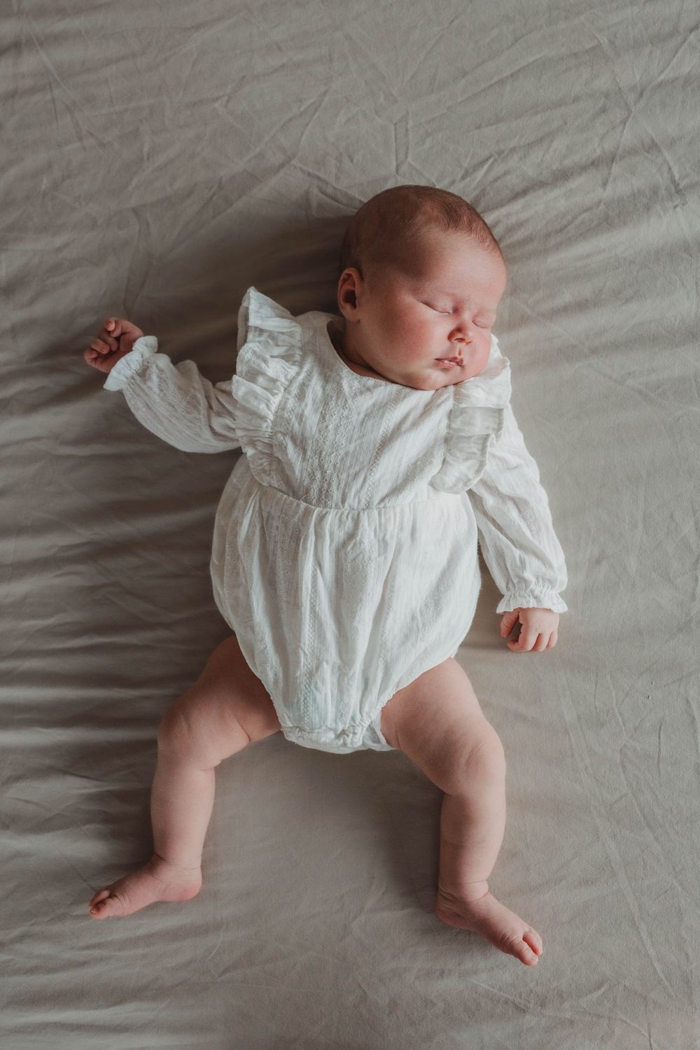 Newbornfotograaf Zwolle, Stadhagen babyfotografie lifestyleshoot