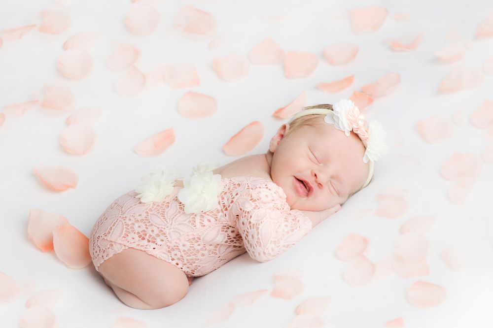 Northwest Arkansas newborn photographer
