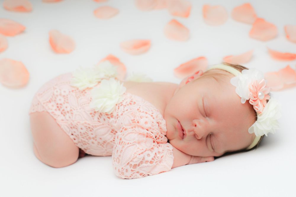 Northwest Arkansas newborn photographer