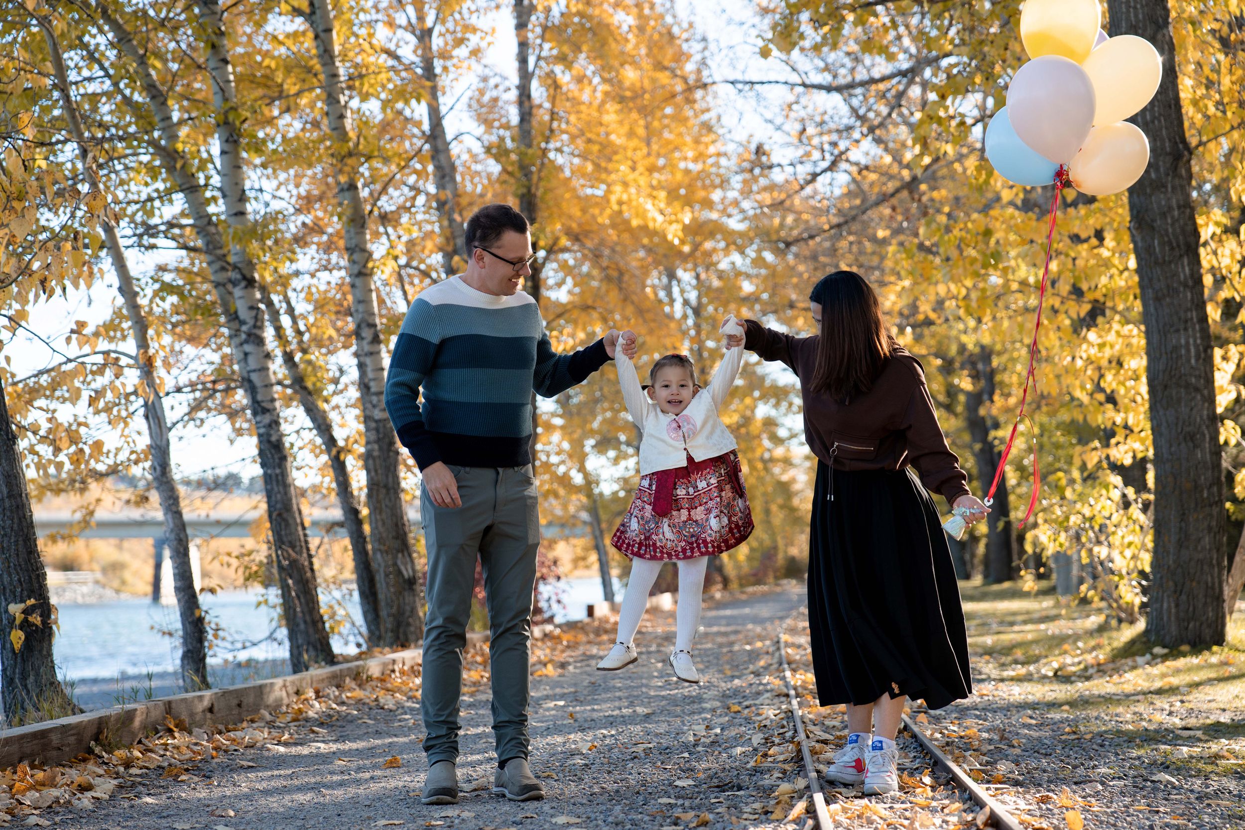 Calgary family photos, Calgary family photographer, Calgary affordable photographer