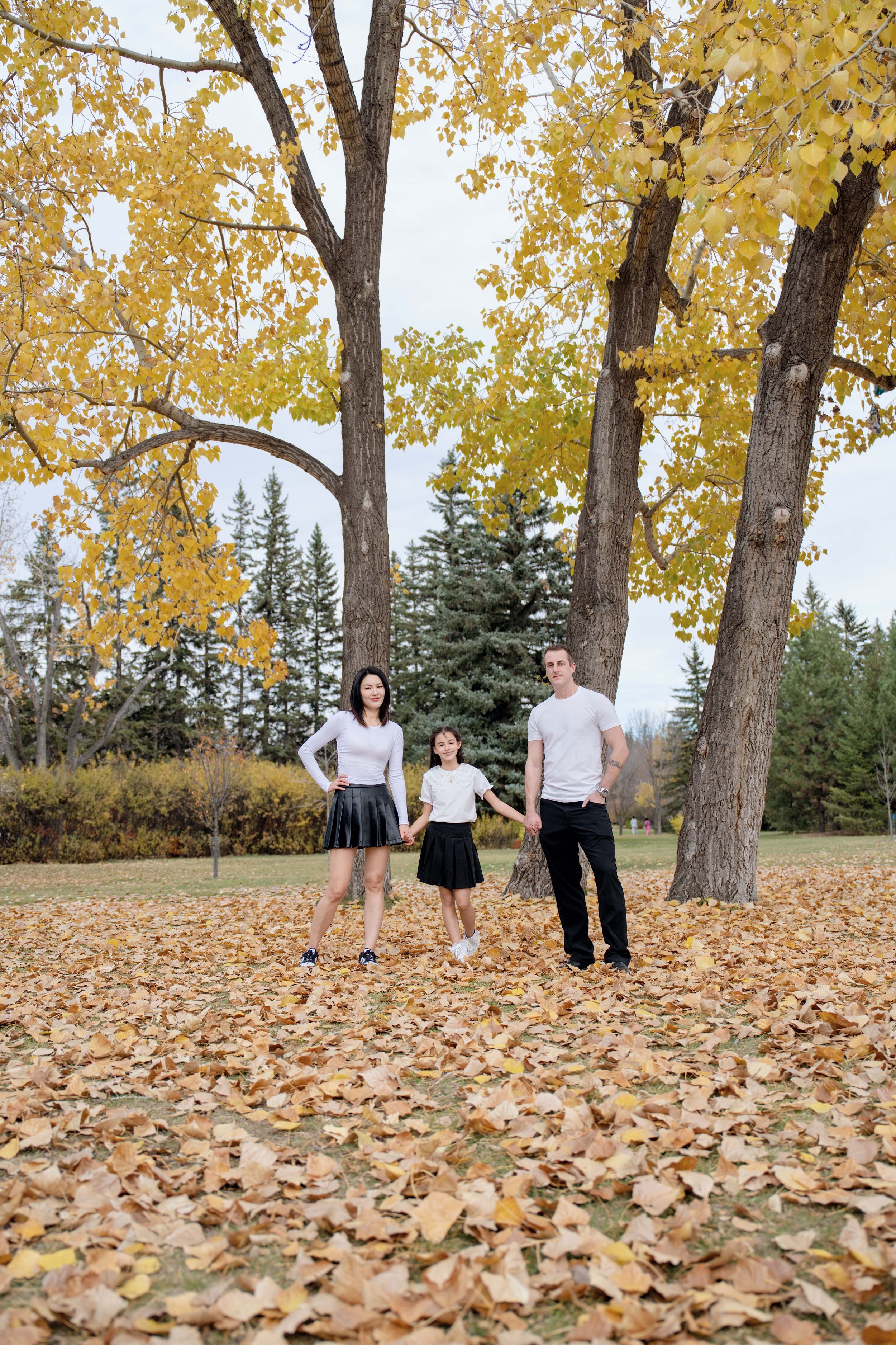 Calgary family photos, Calgary family photographer, Calgary affordable photographer