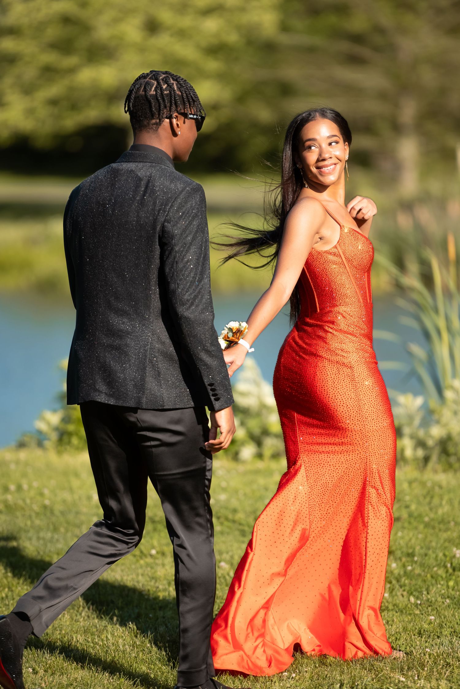 Captured Moments Photography booking prom, graduation, wedding, engagement & event shoots—capturing memorable moments with stunning images.