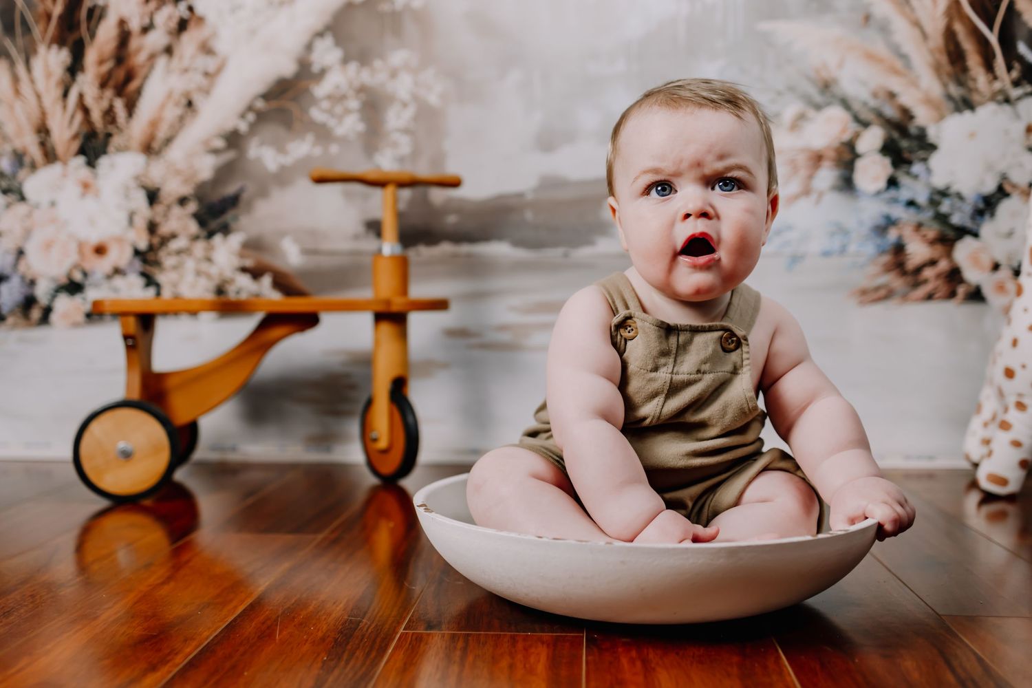 Cake Smash Photo Session | Milestone Photography | Turning One | First Birthday Photos | Richmond, VA