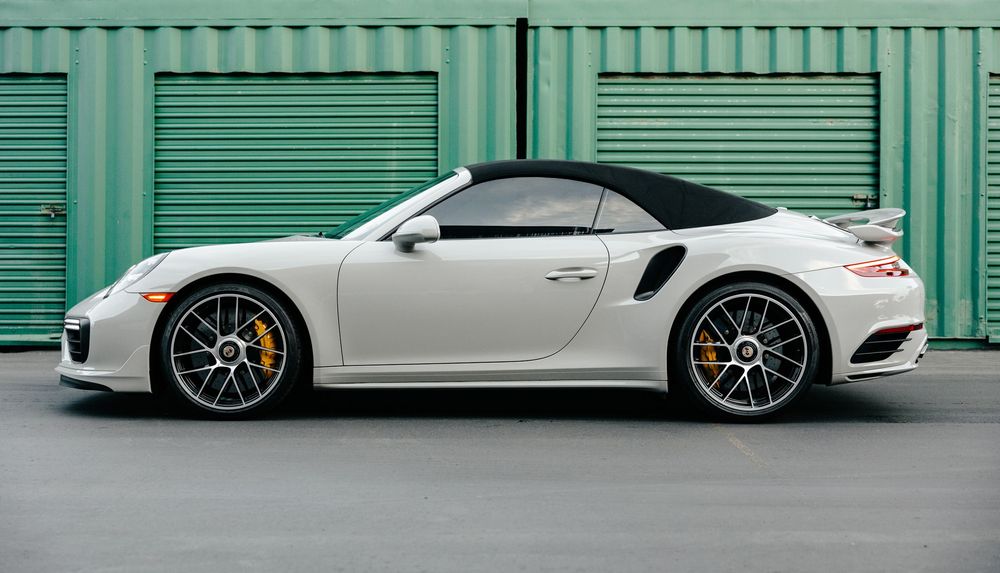 Porsche 911 Turbo S Cabriolet