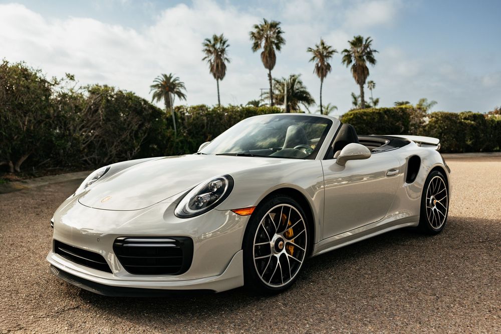 Porsche 911 Turbo S Cabriolet