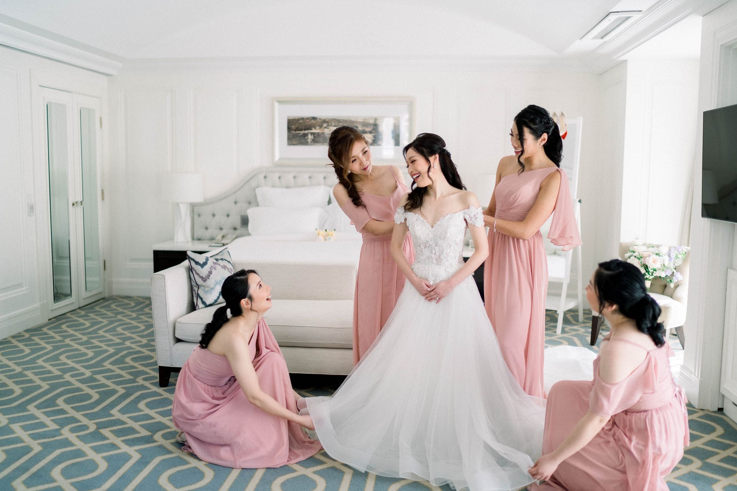Wedding Photography Sydney - Two Peaches Photography. Highly rated wedding photographer in Sydney