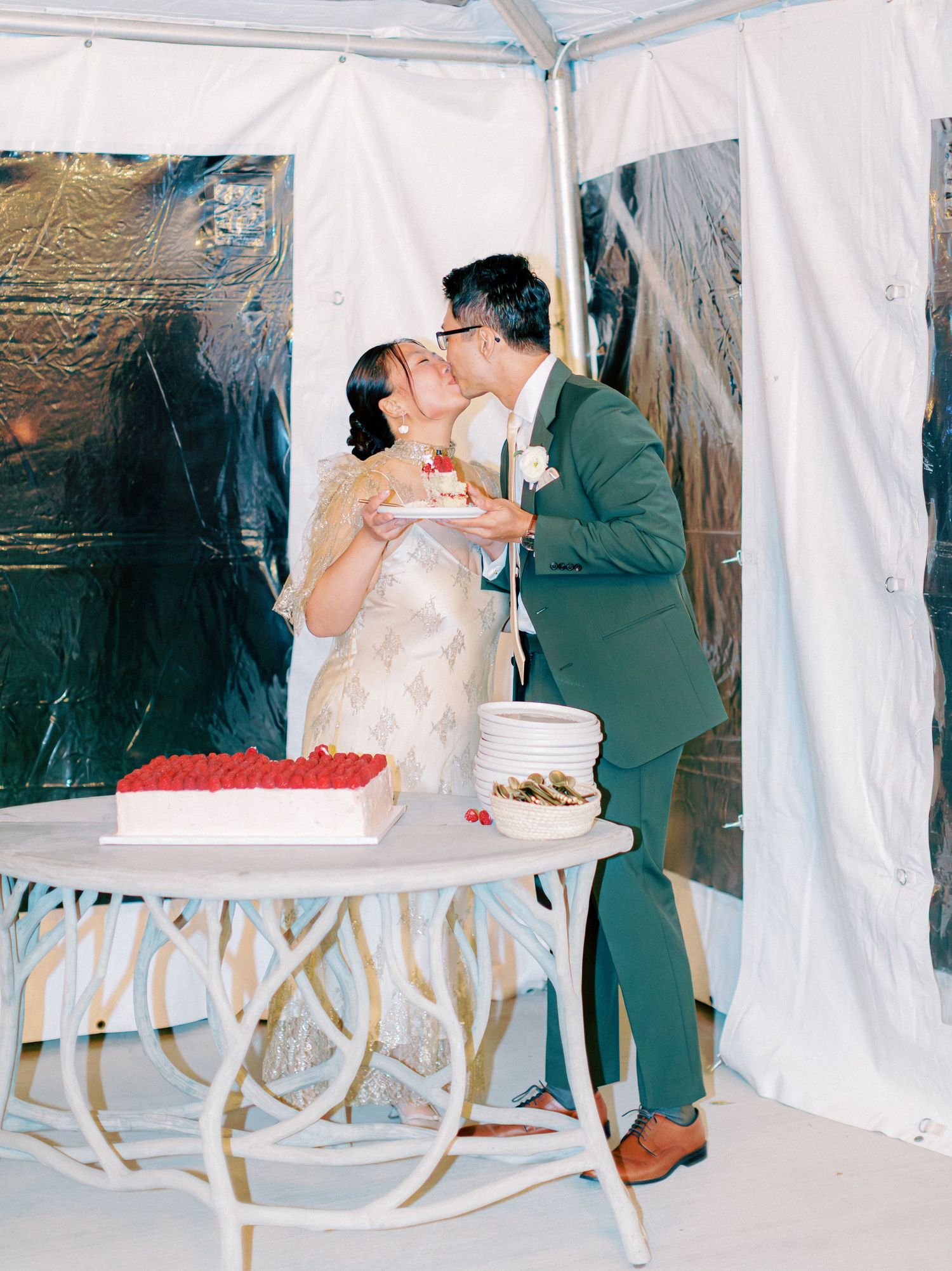 Jeanie Jang Photo Classic Timeless New York Film Wedding Photographer