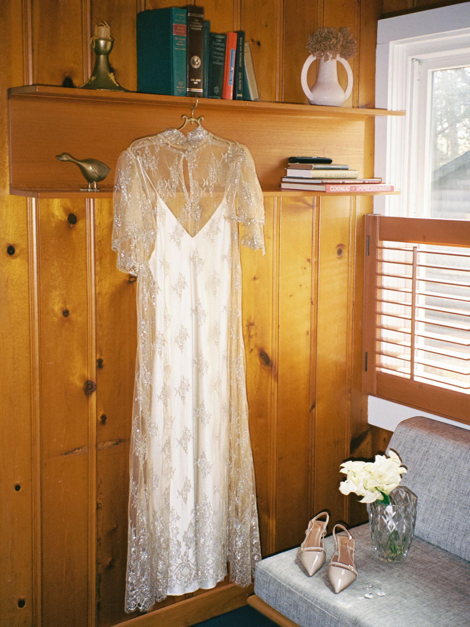 Jeanie Jang Photo Classic Timeless New York Film Wedding Photographer Campton Hotel Wedding