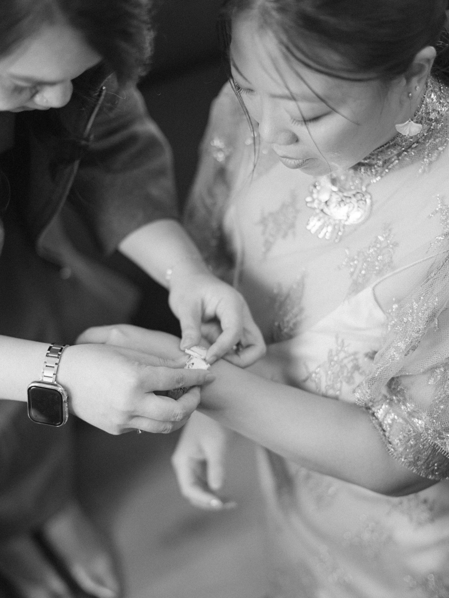Jeanie Jang Photo Classic Timeless New York Film Wedding Photographer Campton Hotel Wedding