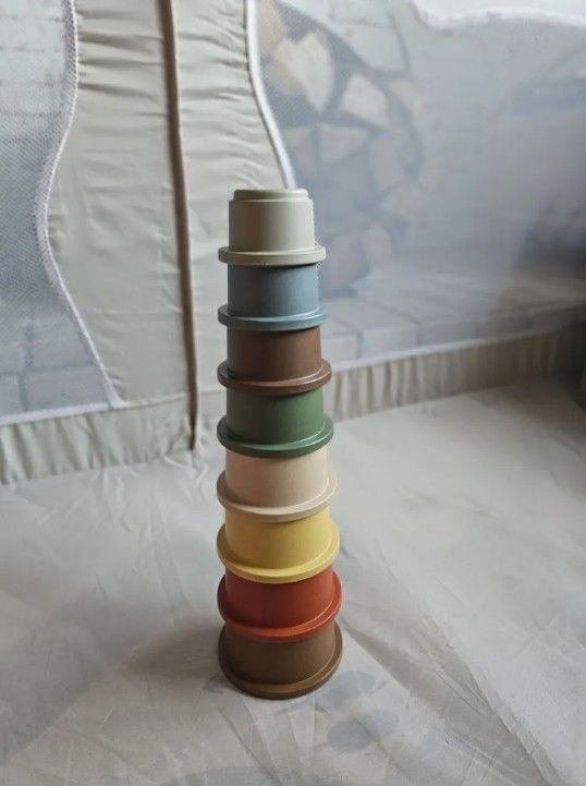 Mushie stapel toren cadeautje kindje 1 jaar