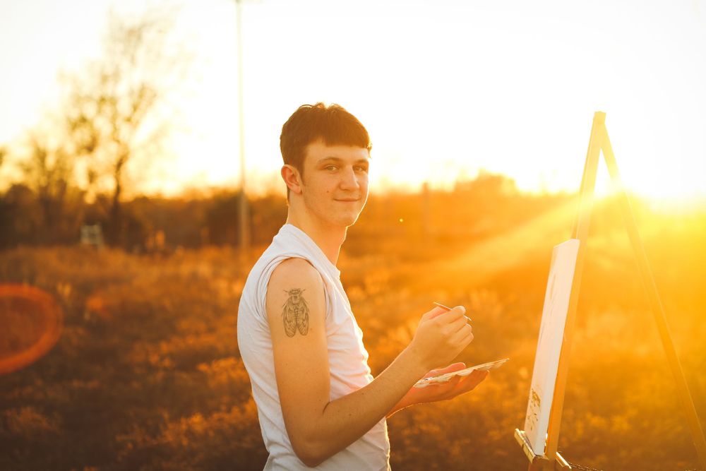 senior boy photo artsy paint