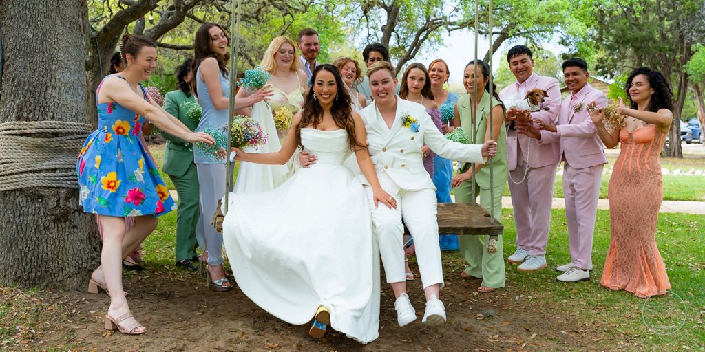 Wedding group photo of family
