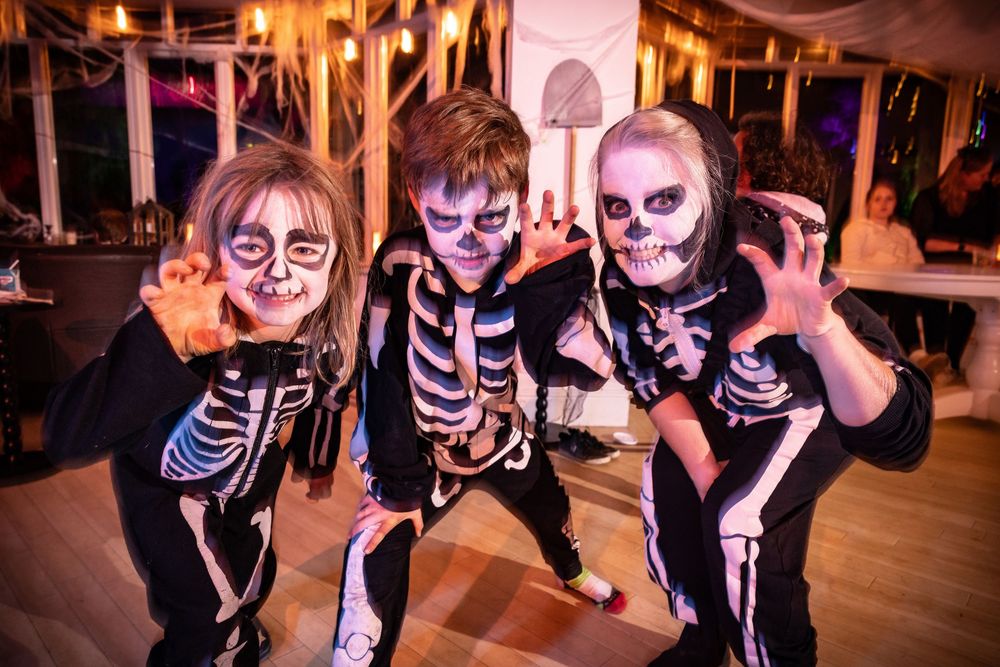Event photography Halloween party at Plas Dolguog