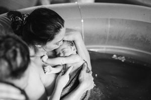 nadine luise wache; documentary style photography, cairns family photographer; analogue photographer; film photographer family birth