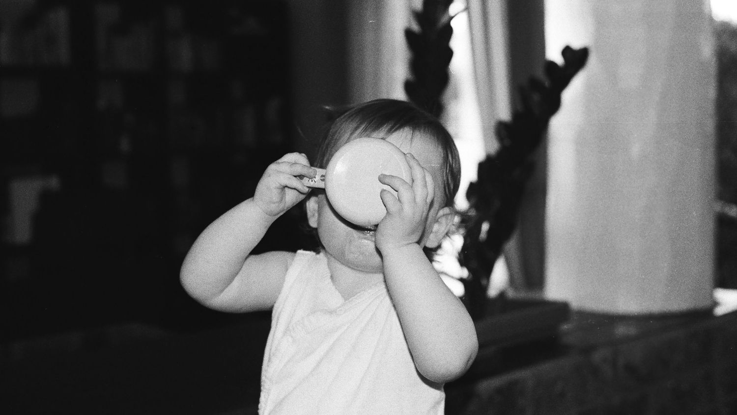 nadine luise wache; documentary style photography, cairns family photographer; analogue photographer; film photographer family