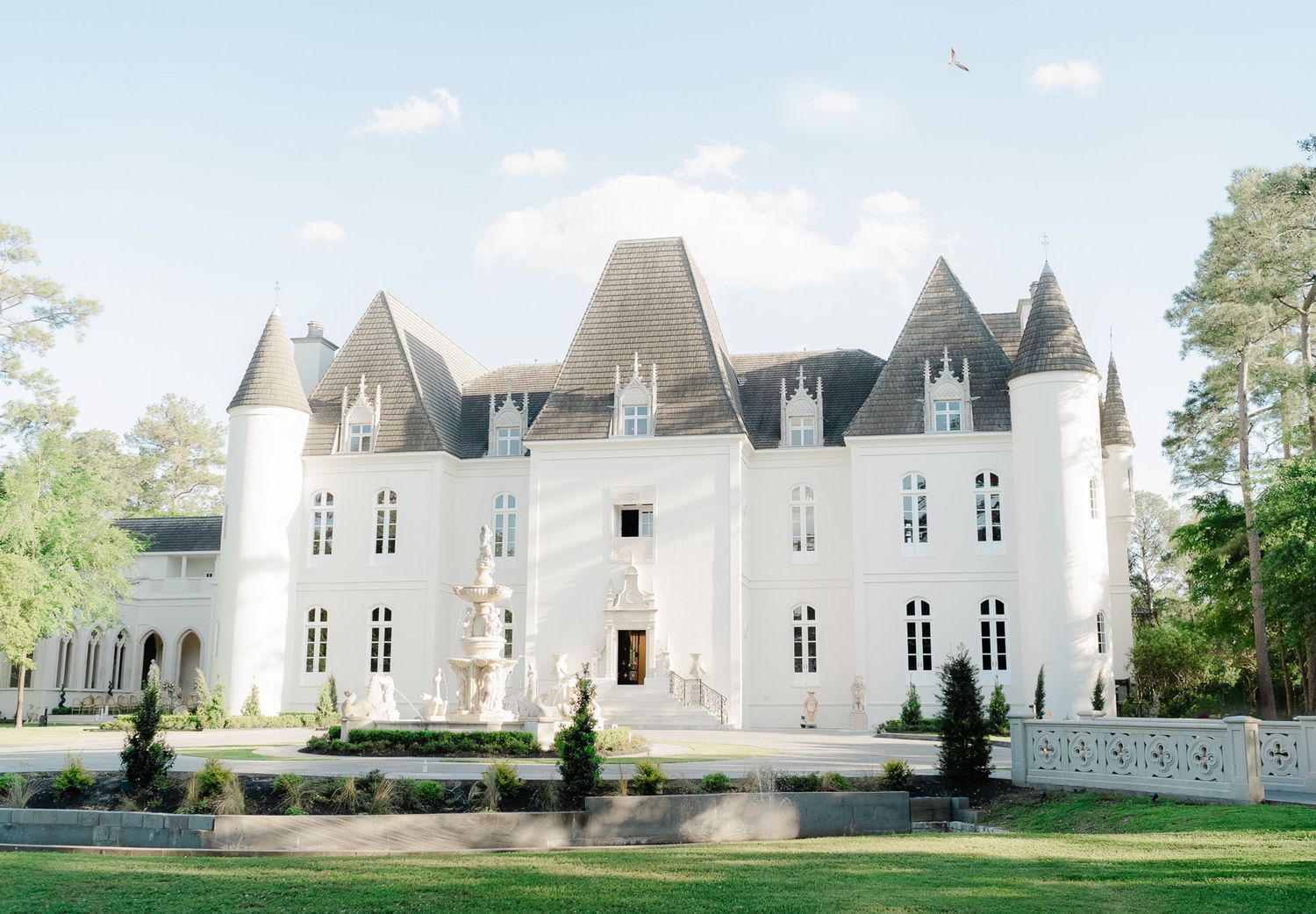 Houston Wedding Photographer at Chateau Nouvelle
