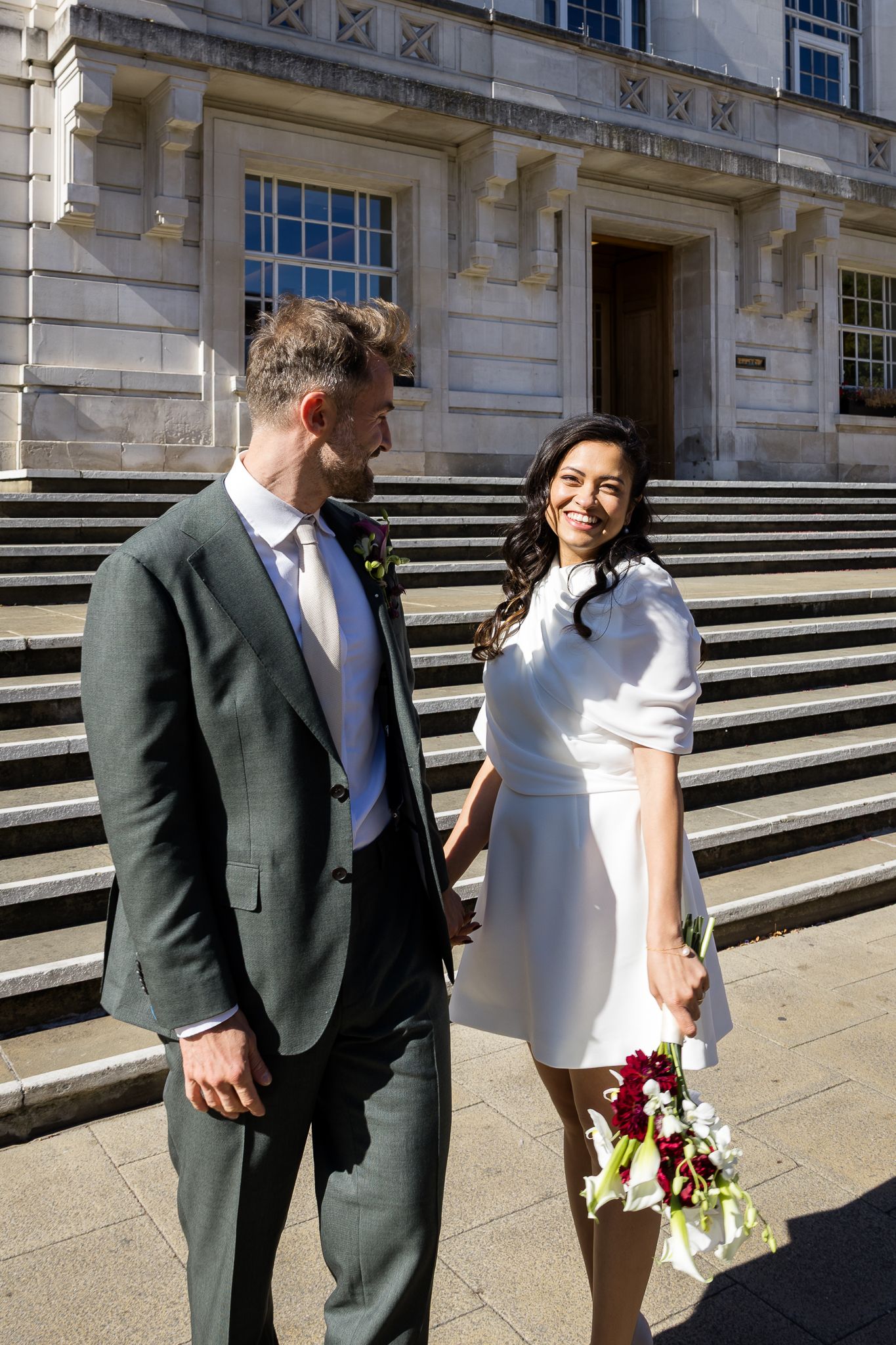 wedding photos outside hackney town hall