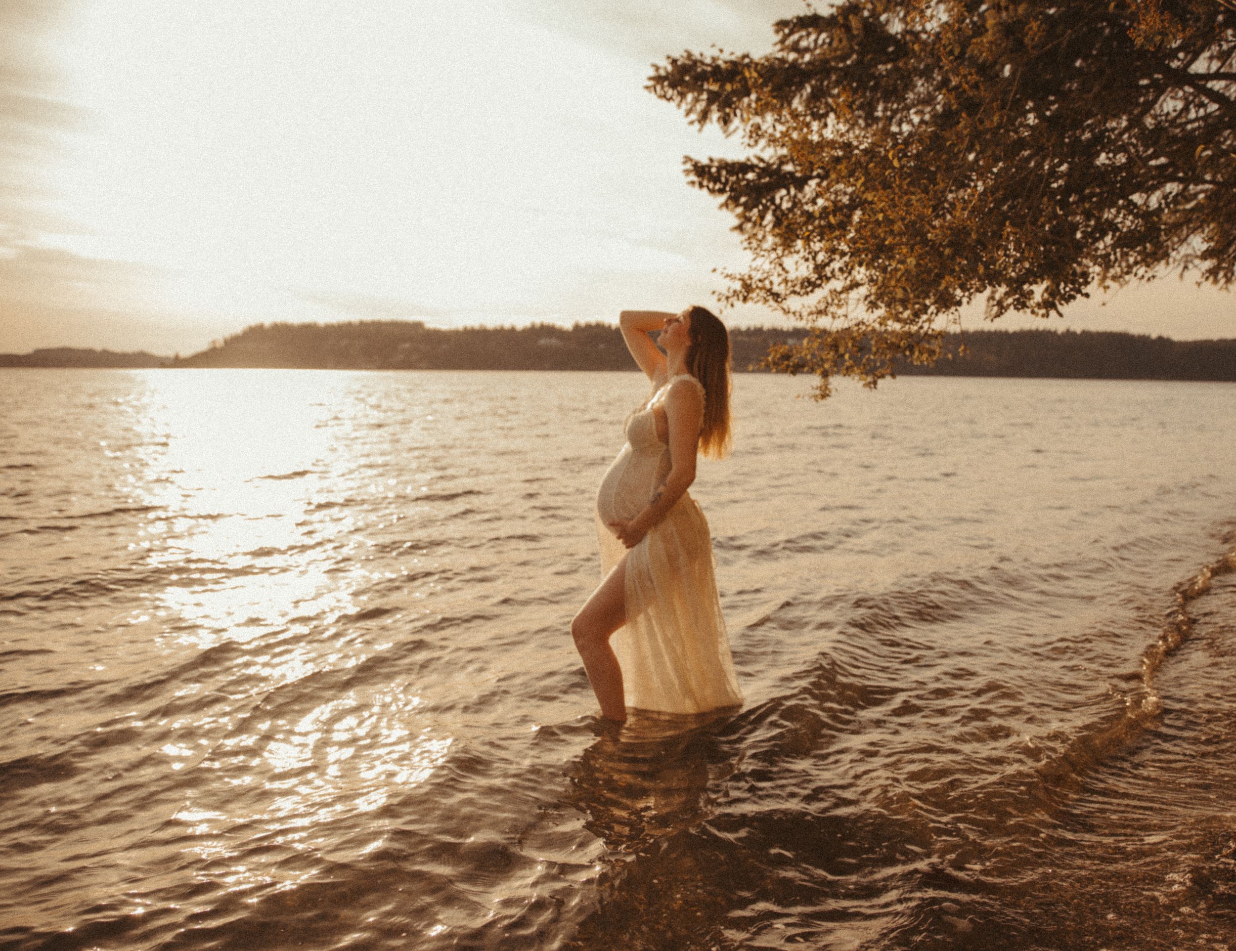 Seattle Maternity Photographer