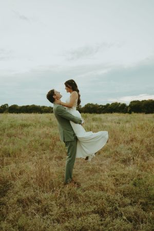 Vintage Wedding Photography In Texas, backyard wedding photographer-affordable and retro style