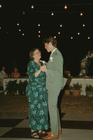 Vintage Wedding Photography In Texas, backyard wedding photographer-affordable and retro style