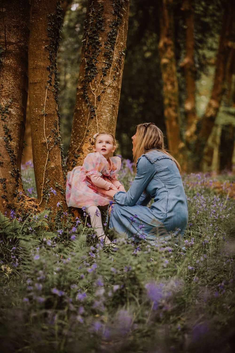 Family outdoor candid documentary photo Dorset., Somerset, Hampshire and Devon. Woodland photo shoot near Dorchester, Dorset. SEND Friendly