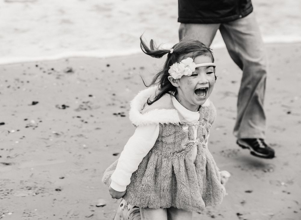 Family candid beach photoshoot Weymouth, Dorset. Dorset Family photographer. Weymouth Photographer. Candid Photography