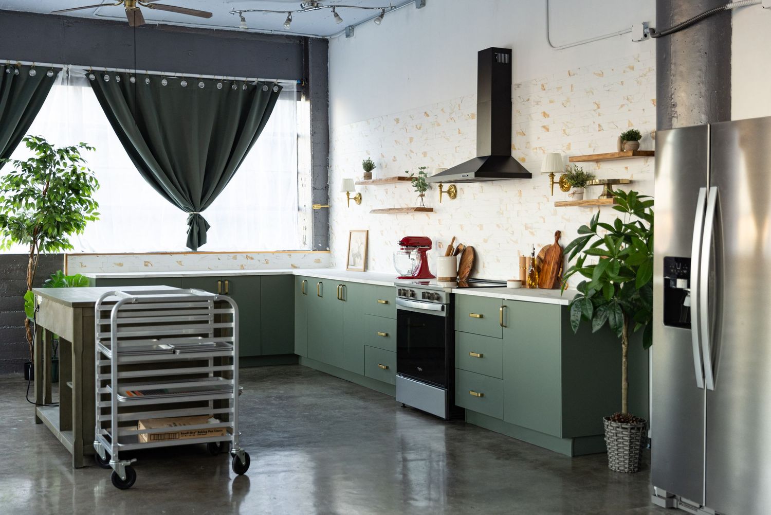 Food photography studio kitchen space located near Downtown Los Angeles.