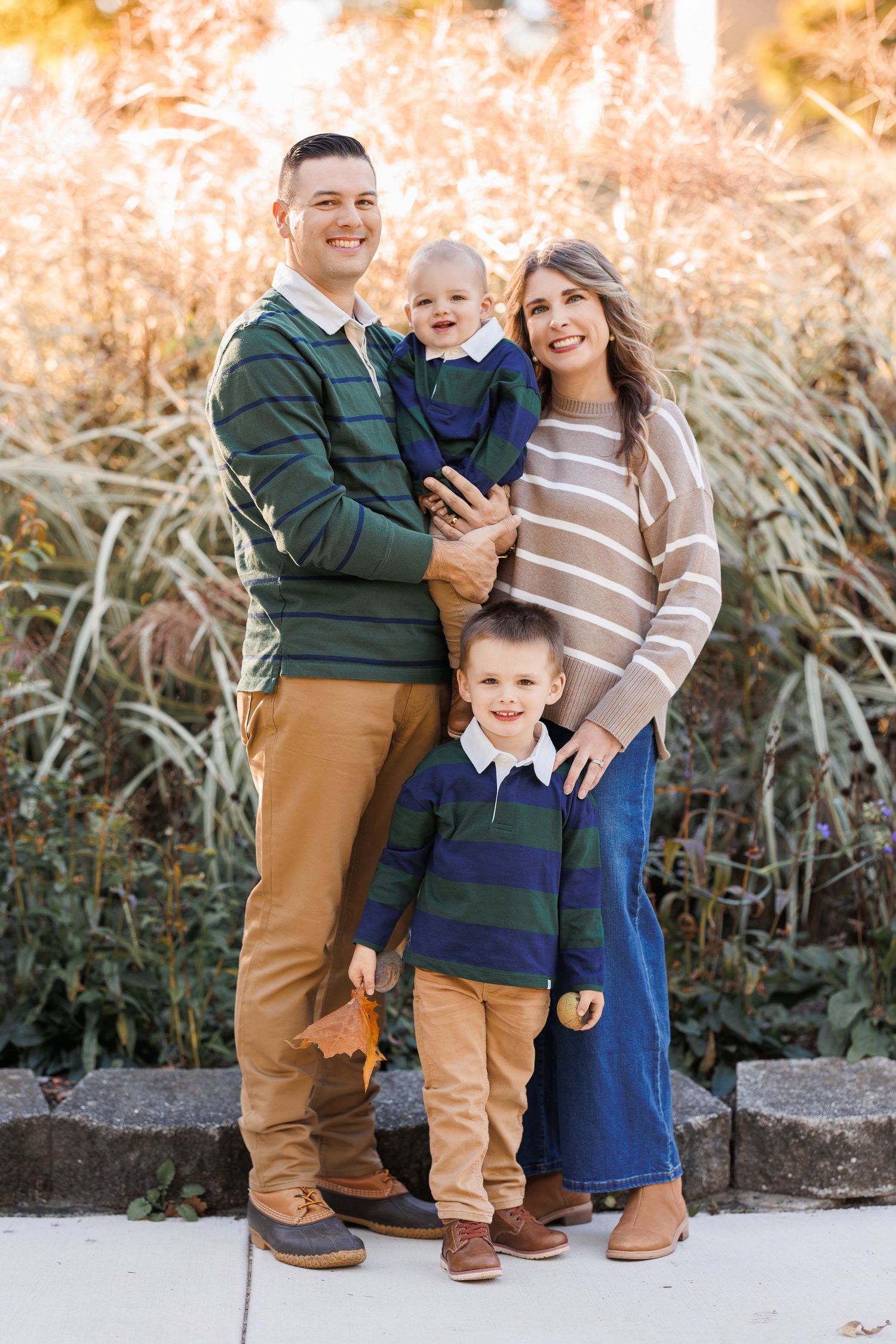 Luxury maternity photography in Chicago & suburbs featuring timeless studio and lifestyle portraits of expecting mothers.