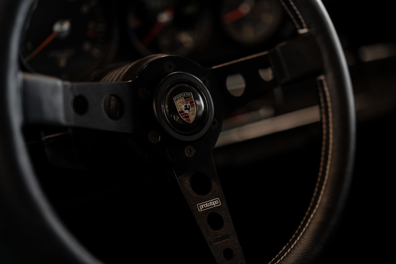 Daniel-Michaud-Photographie-DMPhotography-Automobile-Auto-Cars-Centre Porsche Neuchâtel-Porsche