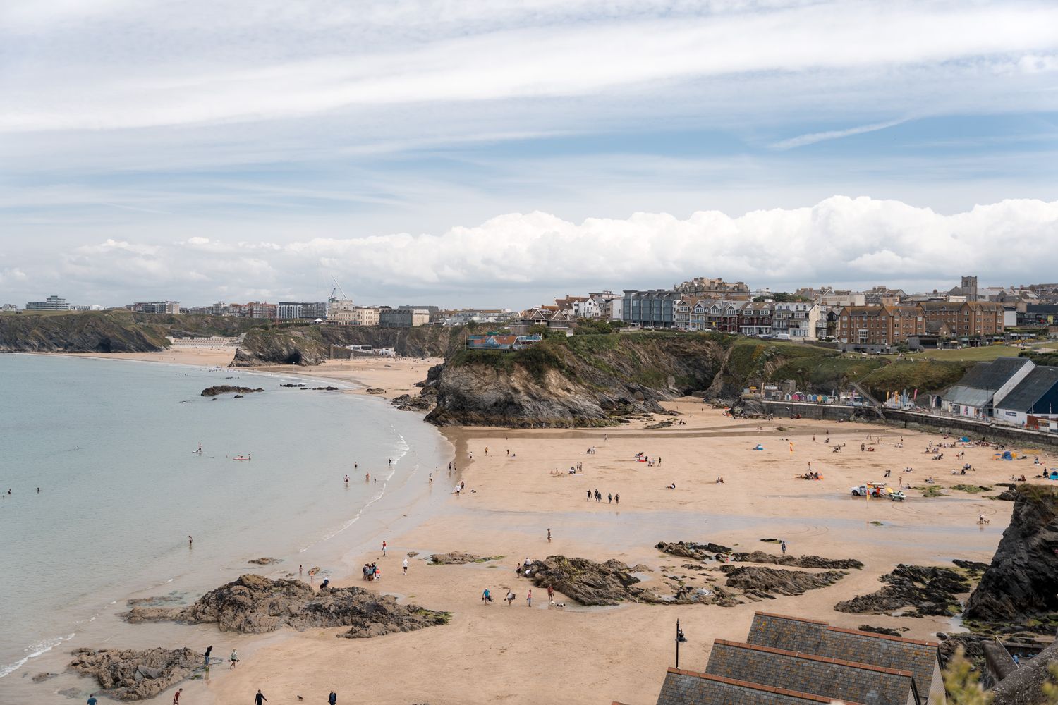 plage de newquay dans les cornouailles en angleterre