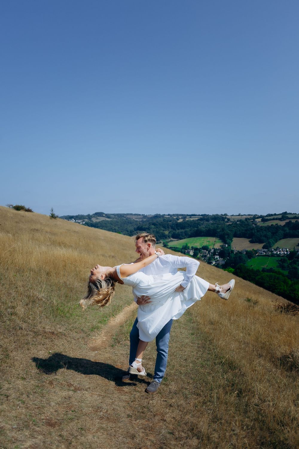 Cotswolds wedding elopement ceremony at Stroud Register Office.