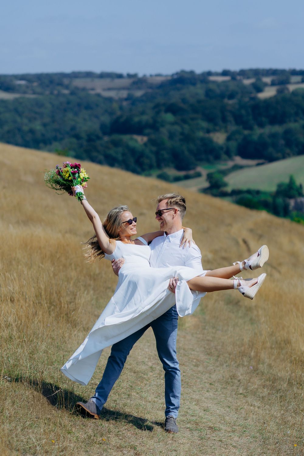 Cotswolds wedding elopement ceremony at Stroud Register Office.