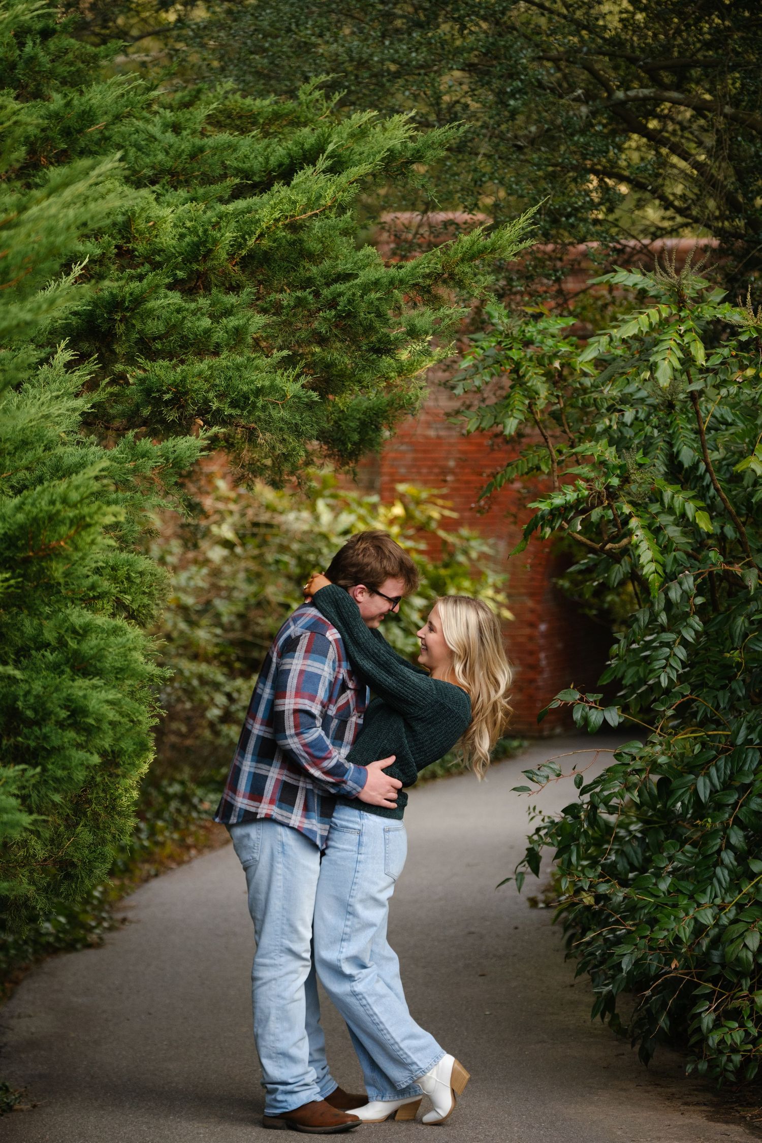 Engagement Session at the Biltmore estate around the grounds