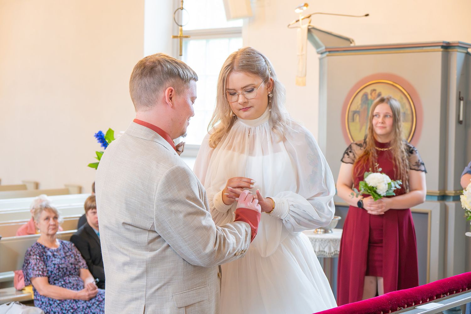 Dokumentaarinen hääkuvaus, hääpotretit, pirkanmaa, kanta-häme, varsinais-suomi valokuvaaja