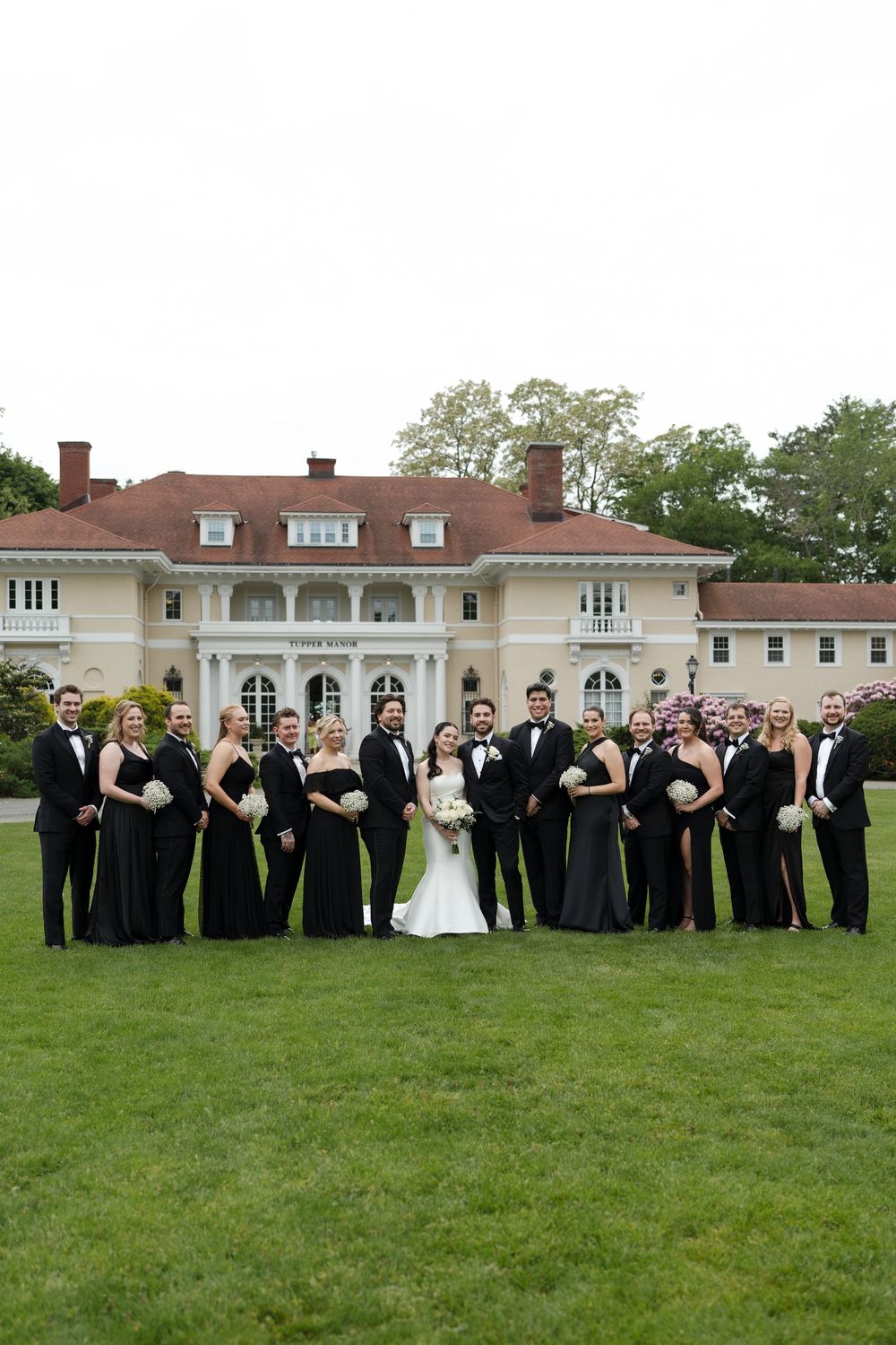 wedding venue tupper manor mansion bridal party professional photographer
