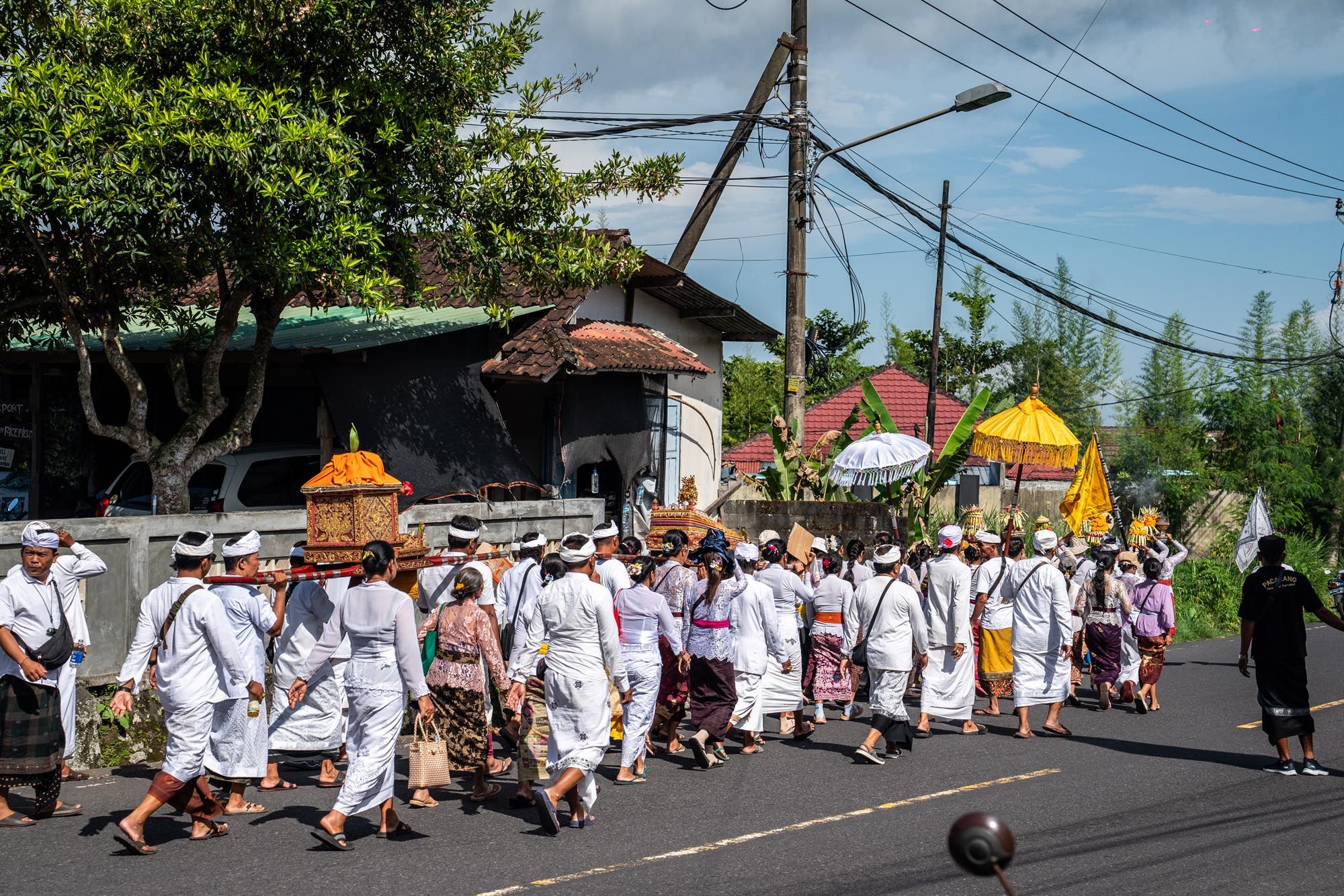 Offerings and festival atmosphere at Tirta Gangga
