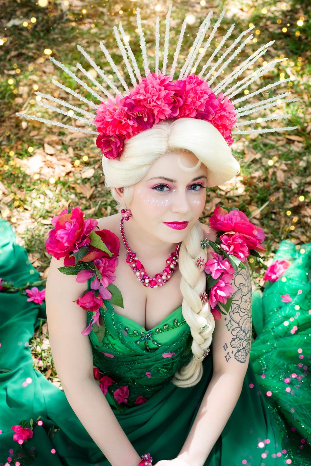 Solo Cosplay session at Megacon Florida photo of Spring Elsa in natural light interacting with camera