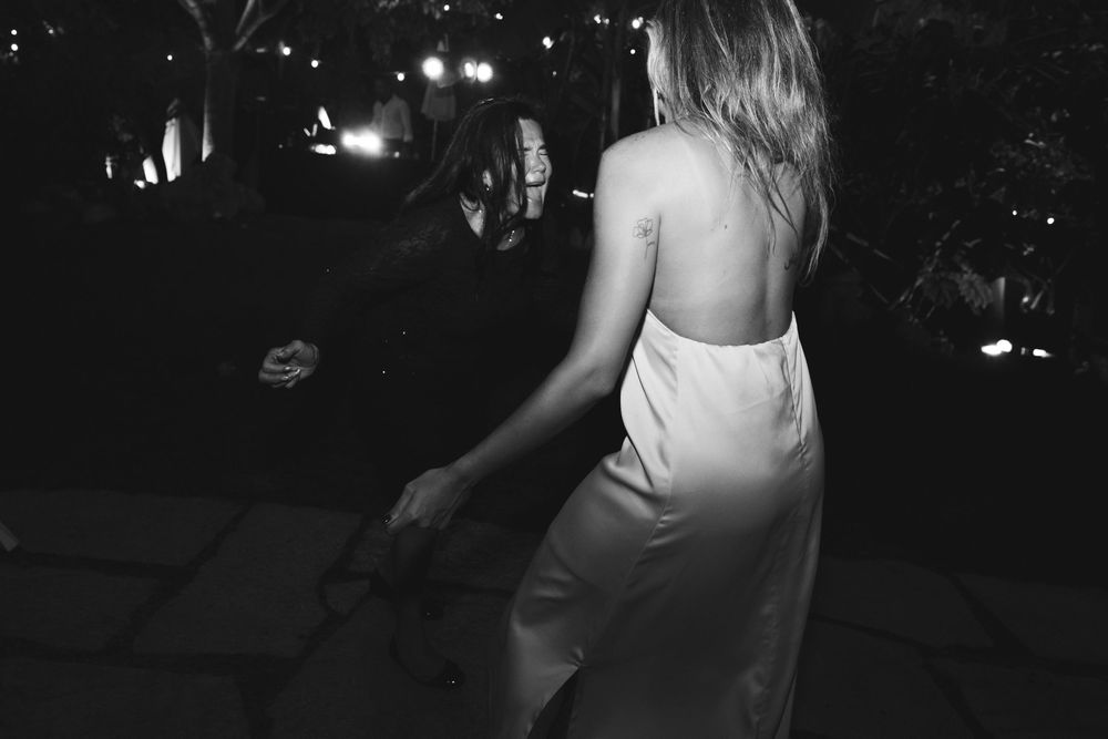 fun moments during the wedding party at the locanda del cavaliere