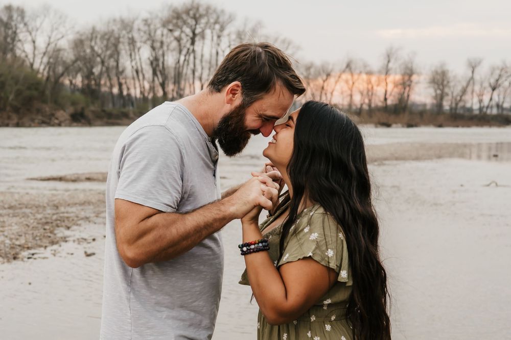 cincinnati engagement photographer