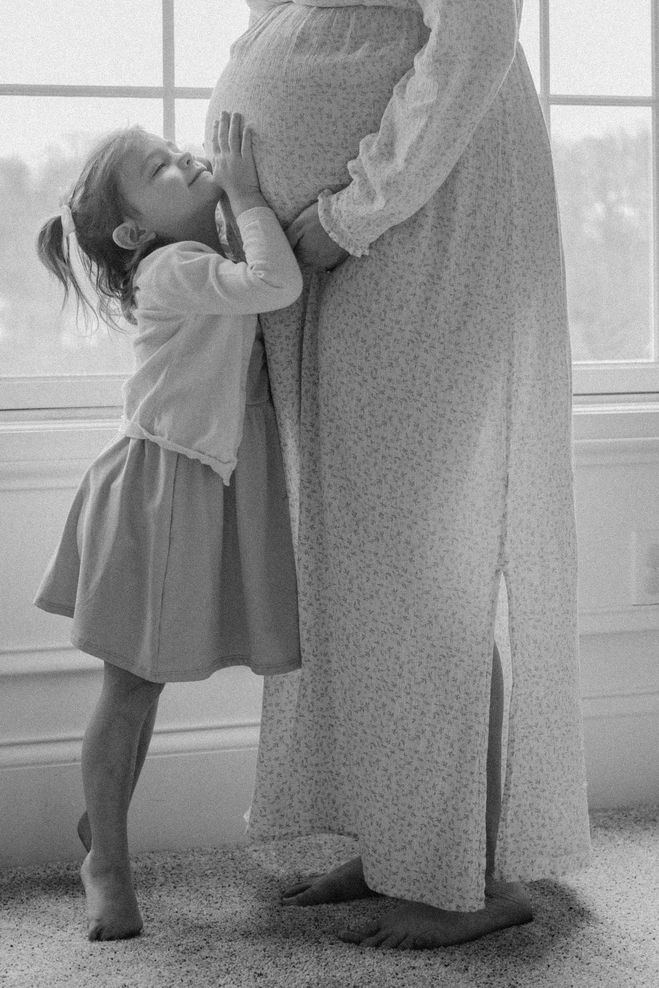 maternity photo taken by a Zanesville Maternity Photographer