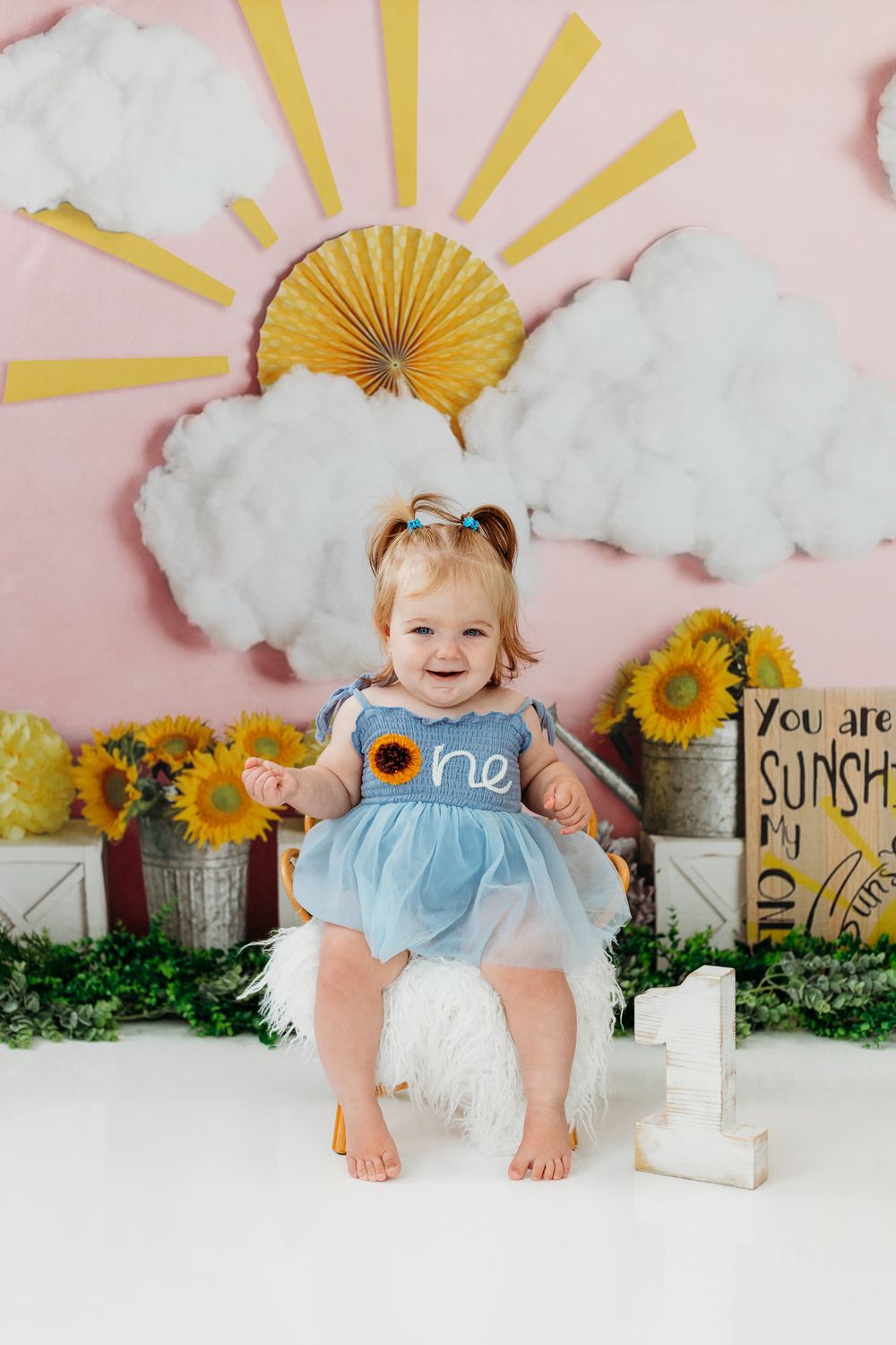 Nottingham cake smash photoshoot featuring baby exploring their birthday cake, minimal and timeless Mapperley portraits.